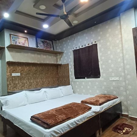 Mangaldeep Guest House ウッジャイン エクステリア 写真